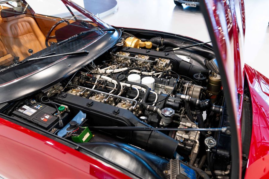 Ferrari 365 GTC/4 LHD