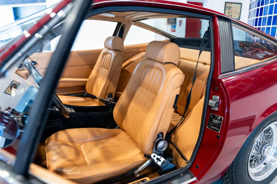 Ferrari 365 GTC/4 LHD