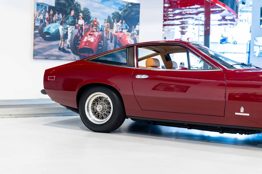 Ferrari 365 GTC/4 LHD