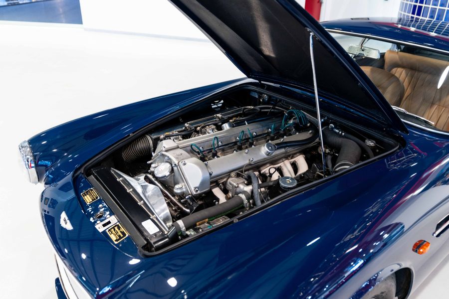 Aston Martin DB4 Series 1