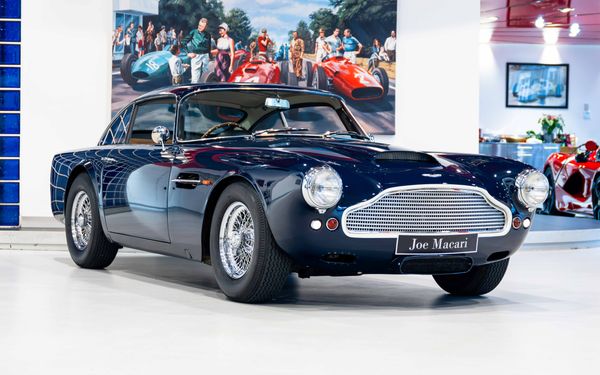 Aston Martin DB4 Series 1