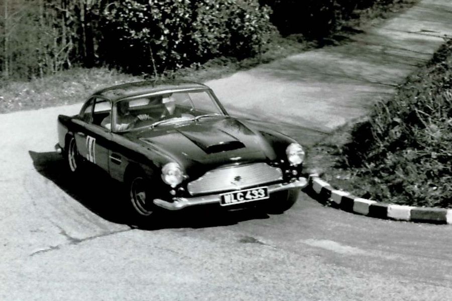 Aston Martin DB4 Series 1