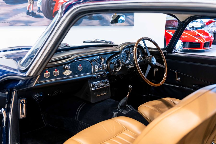 Aston Martin DB4 Series 1