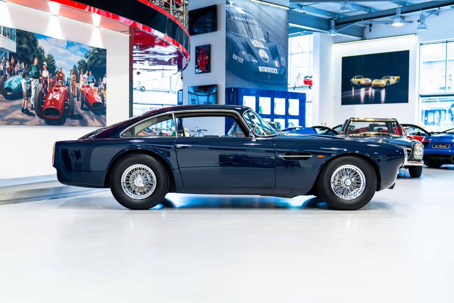 Aston Martin DB4 Series 1