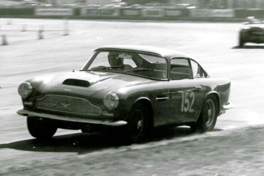 Aston Martin DB4 Series 1