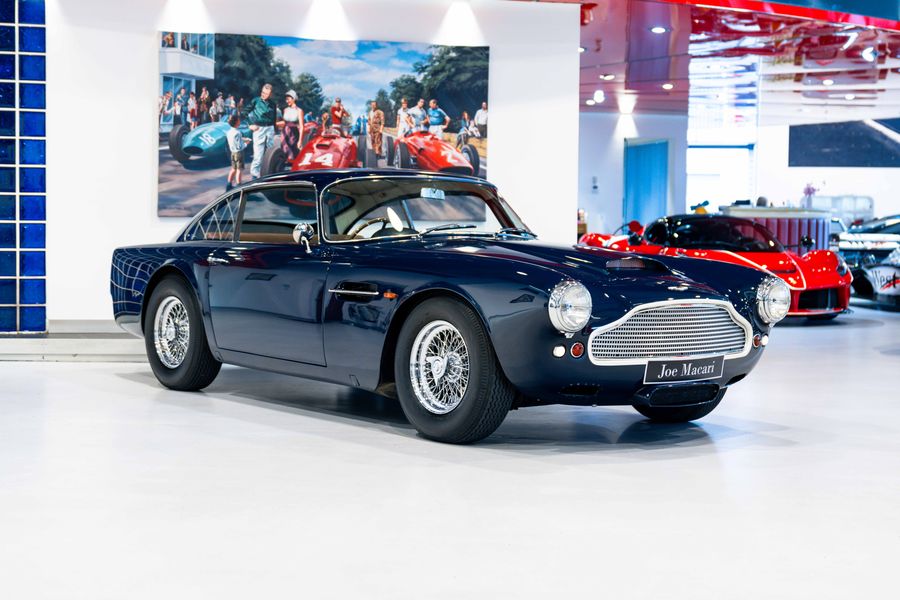 Aston Martin DB4 Series 1