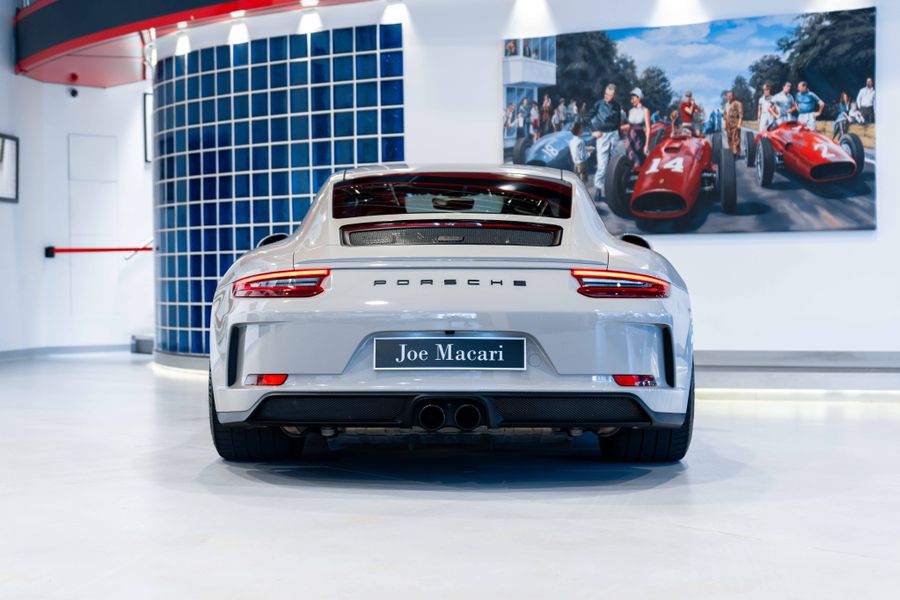 Porsche 991.2 GT3 Touring LHD