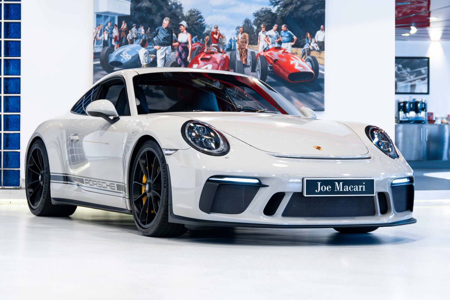 Porsche 991.2 GT3 Touring LHD