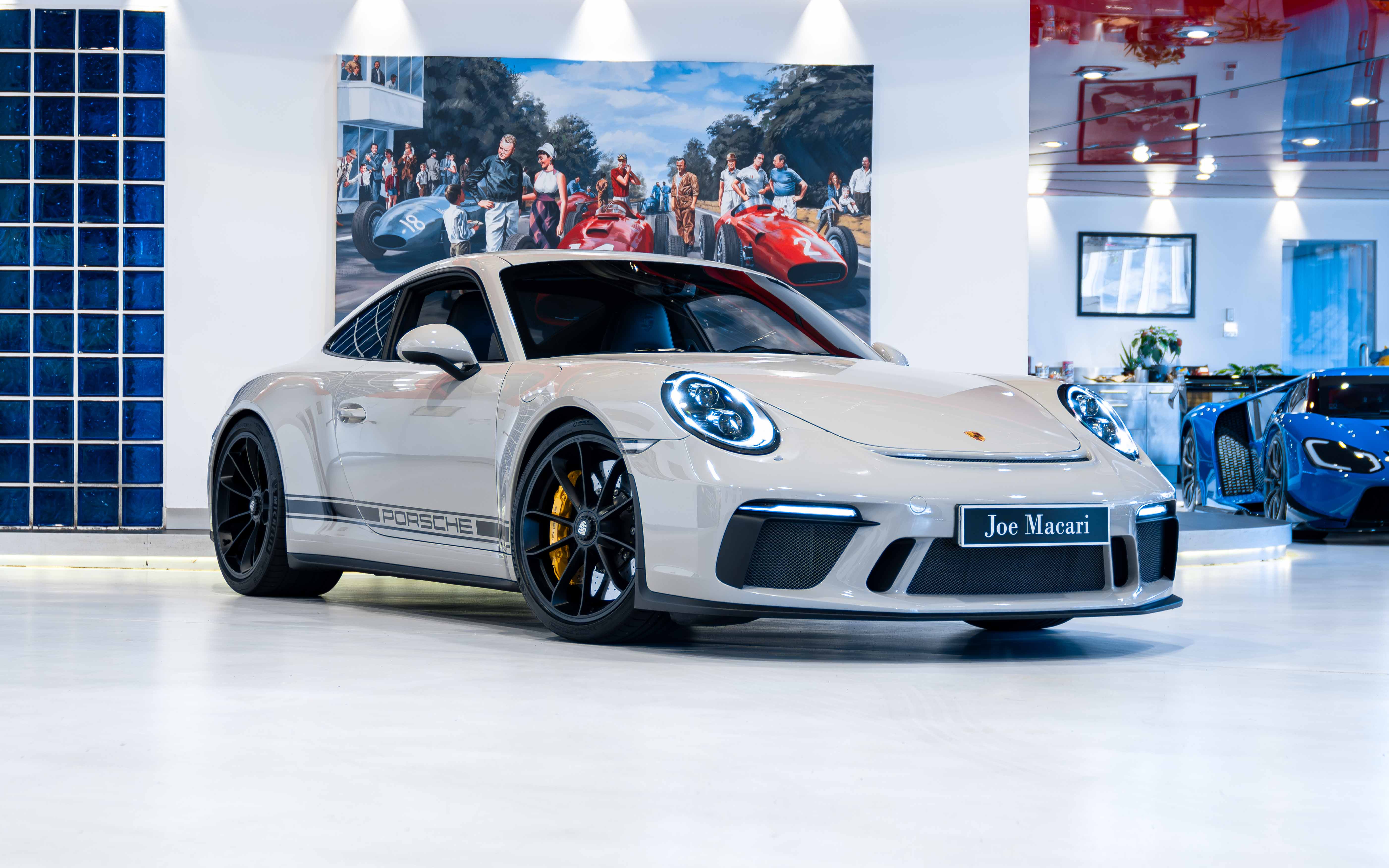 Porsche 911 991.2 GT3 Touring LHD for Sale | Joe Macari