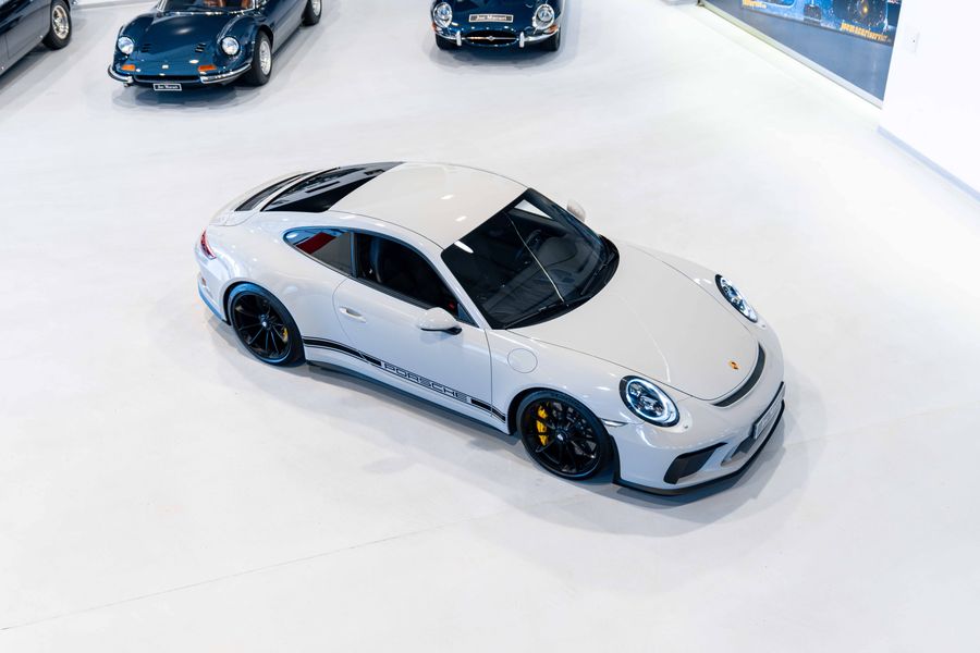Porsche 991.2 GT3 Touring LHD