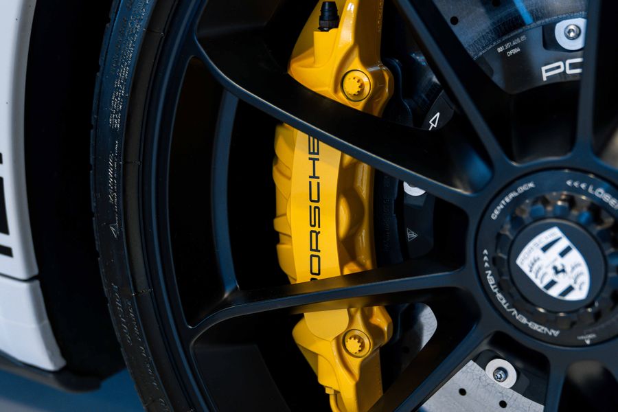 Porsche 991.2 GT3 Touring LHD