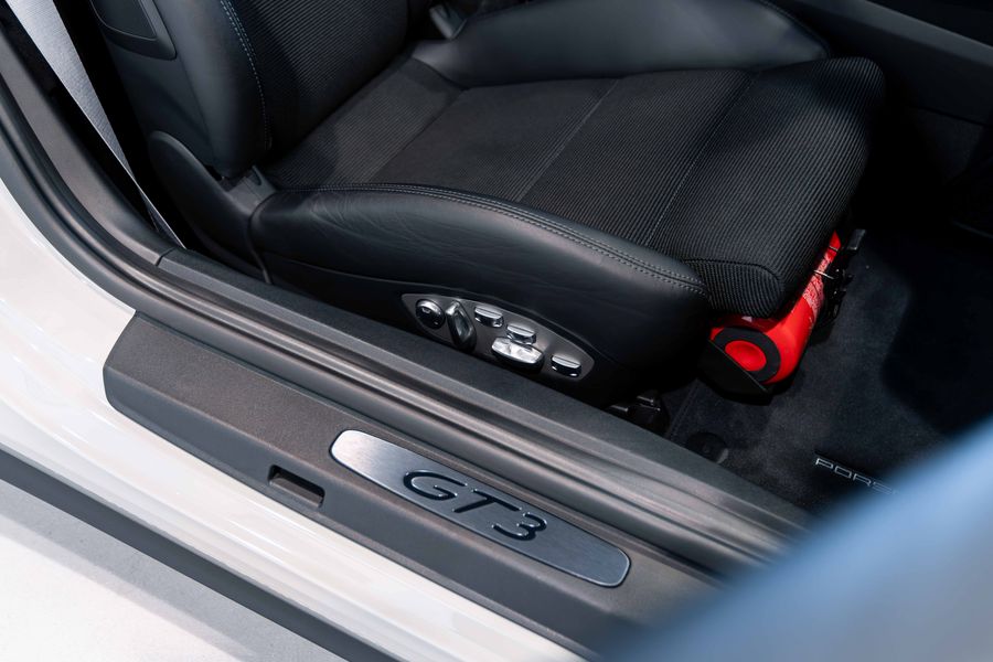 Porsche 991.2 GT3 Touring LHD