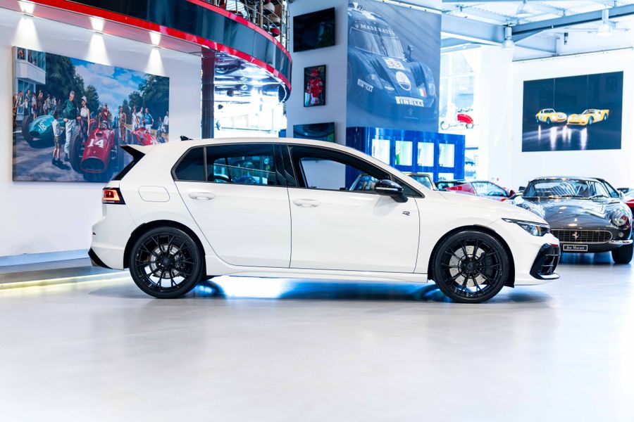 VW Golf R Black Edition LHD