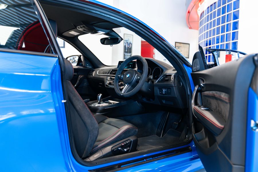 BMW M2 CS