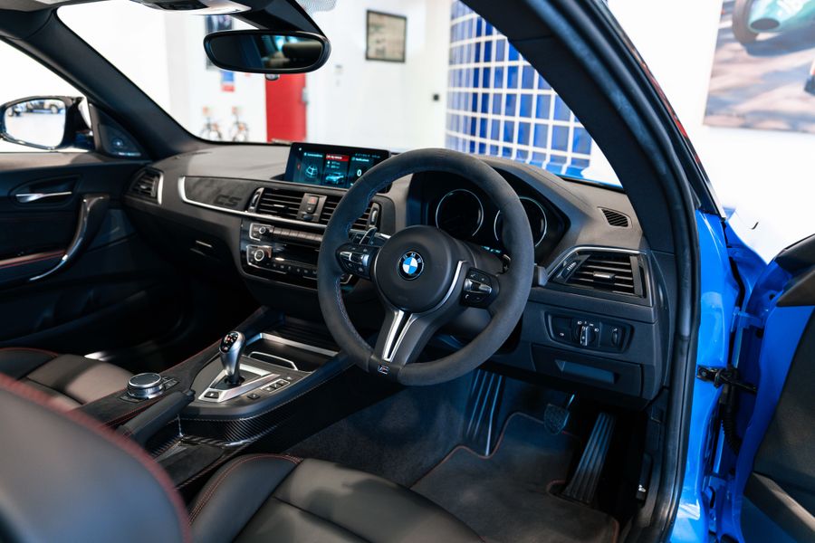 BMW M2 CS