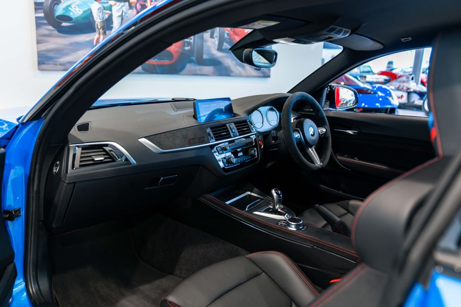 BMW M2 CS