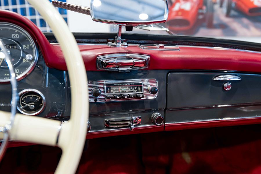 Mercedes-Benz 190 SL LHD