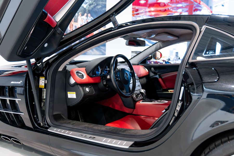 Mercedes-Benz SLR McLaren