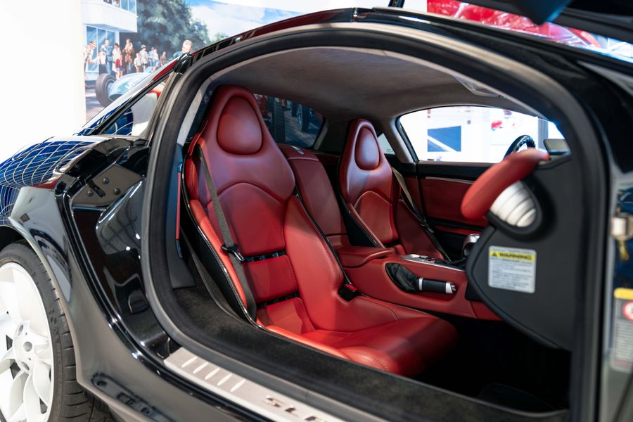 Mercedes-Benz SLR McLaren