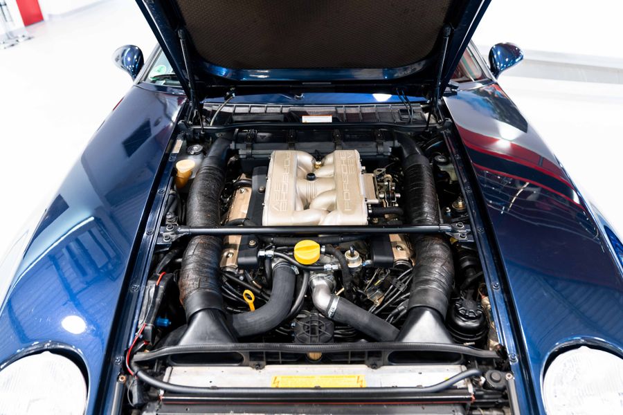 Porsche 928 GTS LHD