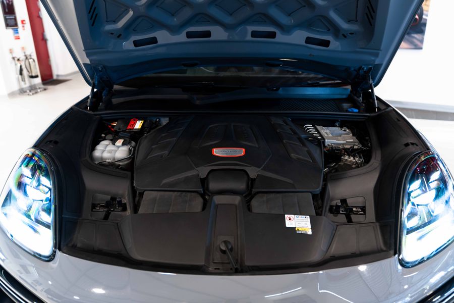 Porsche Cayenne Turbo GT