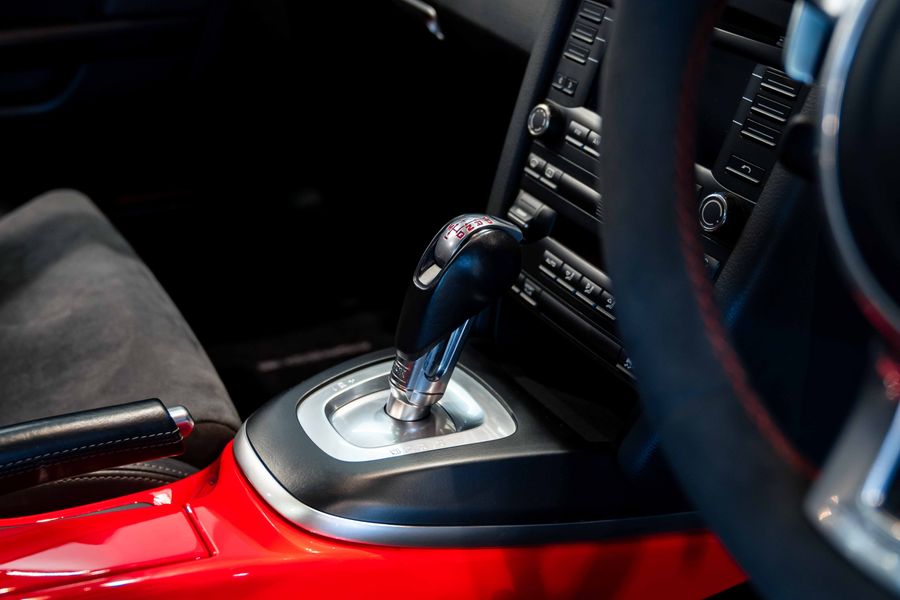 Porsche 987 Cayman R