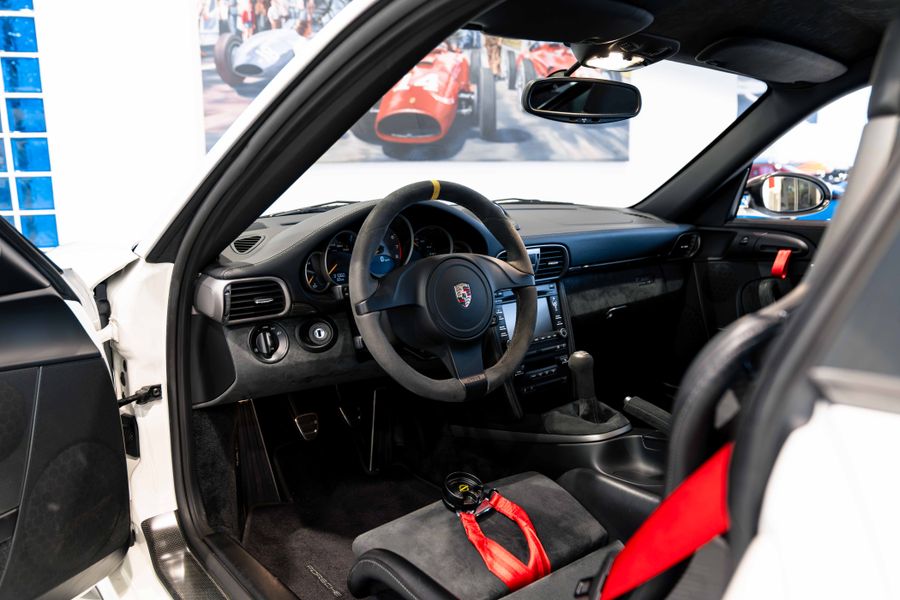 Porsche 911 GT2 RS