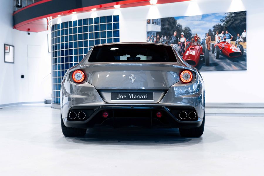 Ferrari FF