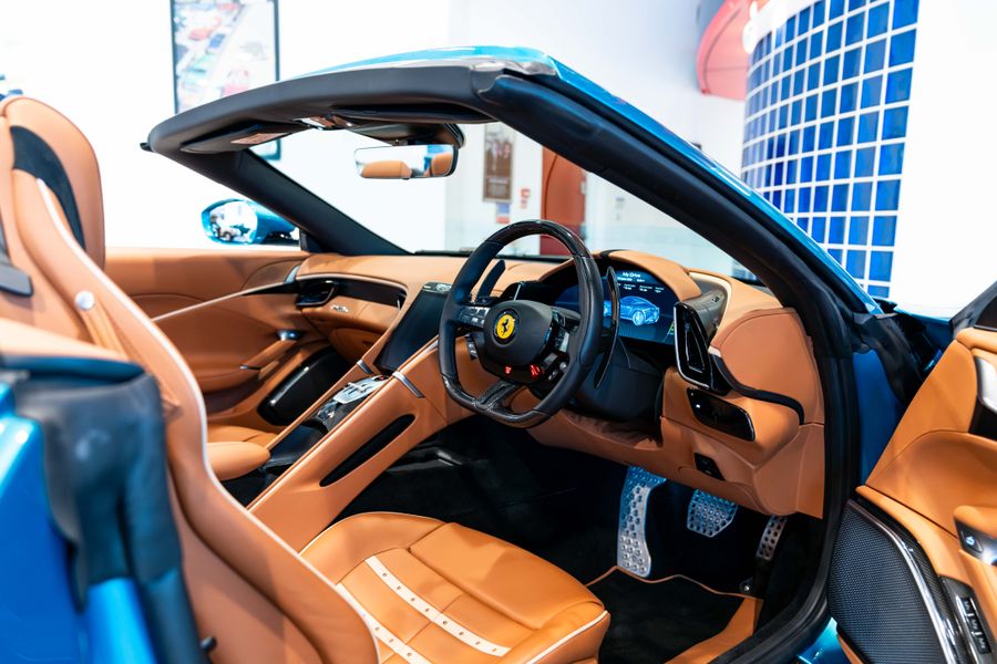 Ferrari Roma Spider