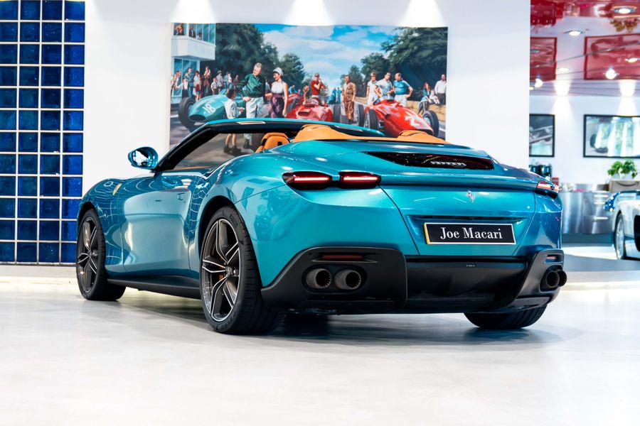 Ferrari Roma Spider