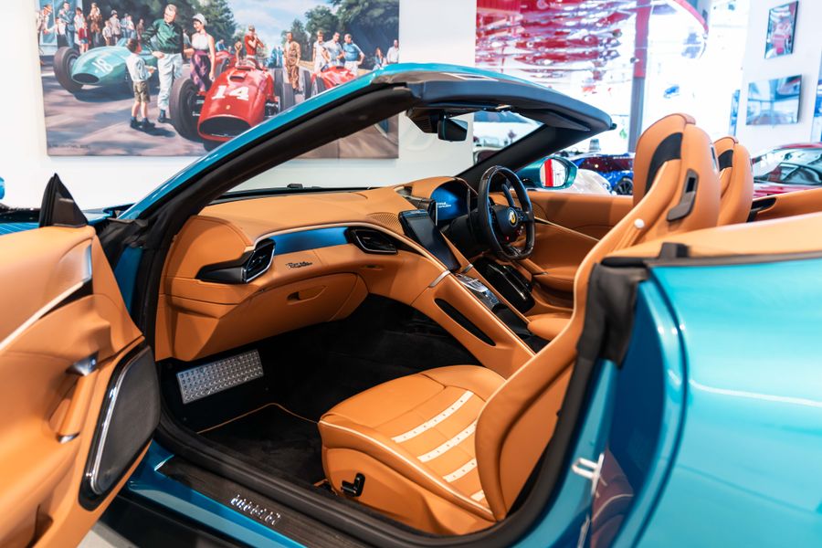 Ferrari Roma Spider