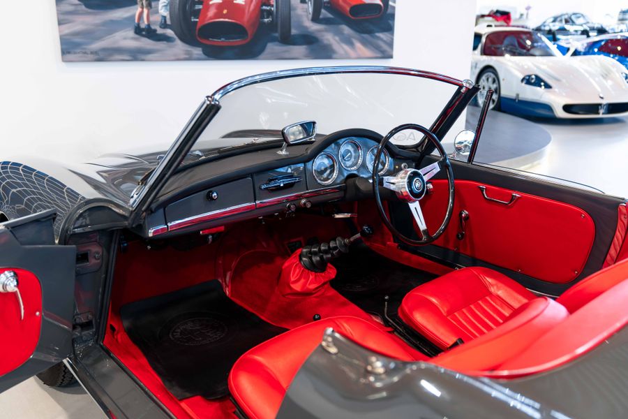 Alfa Romeo Giulia Spider