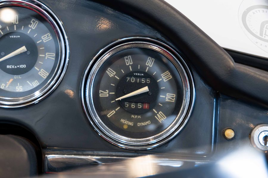 Alfa Romeo Giulia Spider
