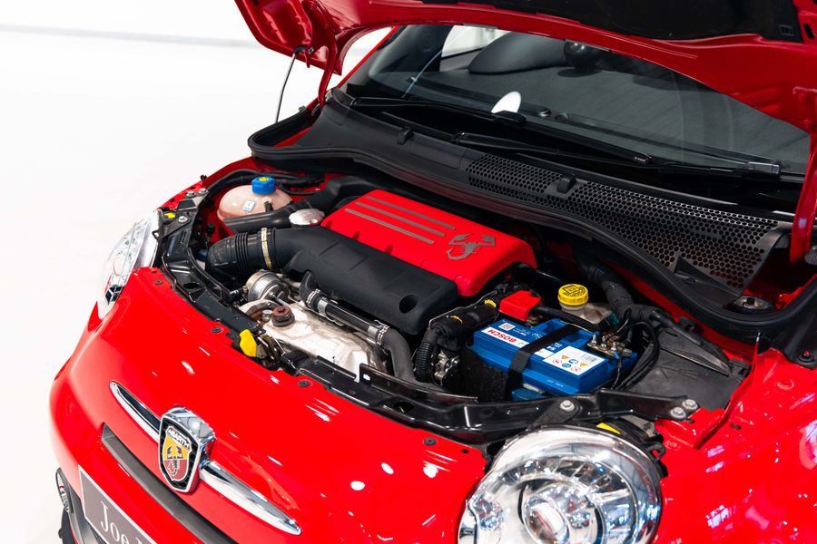 Abarth 695 Tributo Ferrari