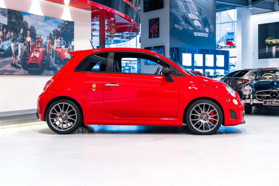 Abarth 695 Tributo Ferrari
