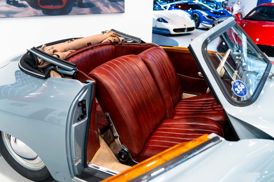 Porsche 356 Pre-A Split-Screen Cabriolet