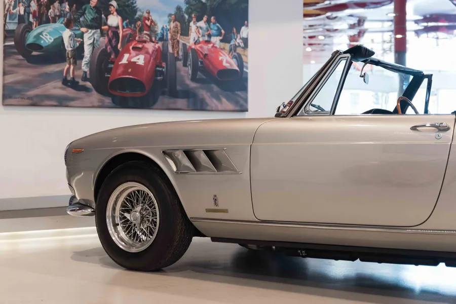 Ferrari 275 GTS RHD